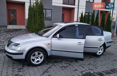 Седан Volkswagen Passat 1998 в 