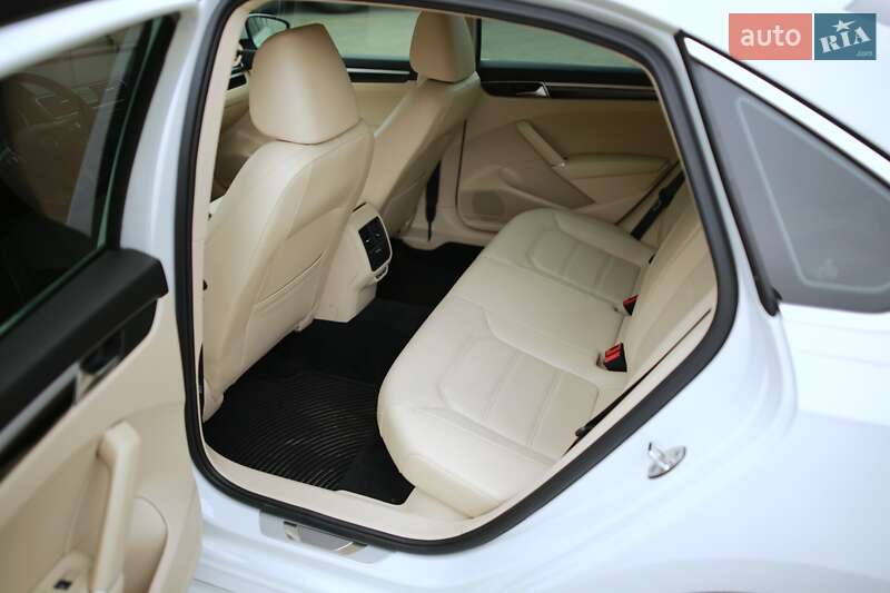 Седан Volkswagen Passat 2018 в Черновцах фото 32 Седан Volkswagen Passat 2018 в Черновцах