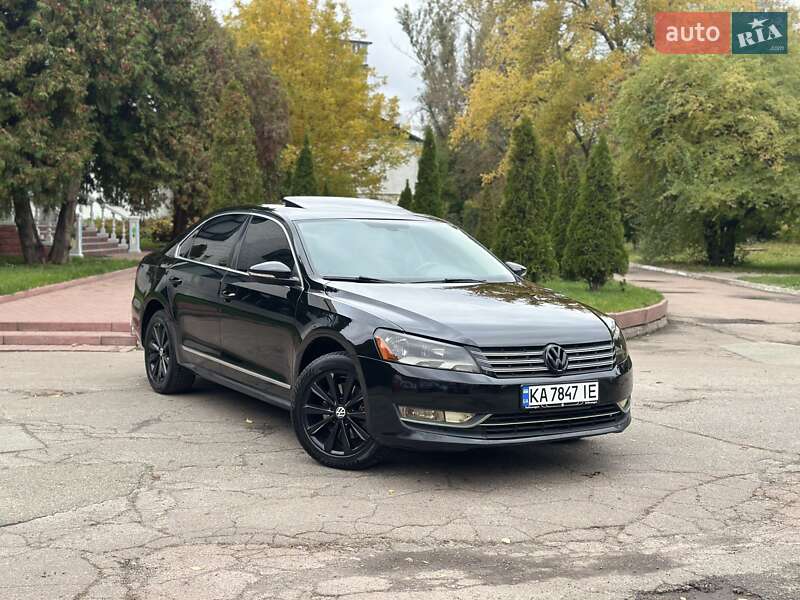 Седан Volkswagen Passat 2011 в Киеве