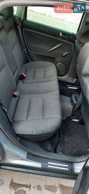 Седан Volkswagen Passat 2002 в Житомире