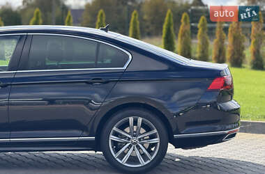 Седан Volkswagen Passat 2020 в 