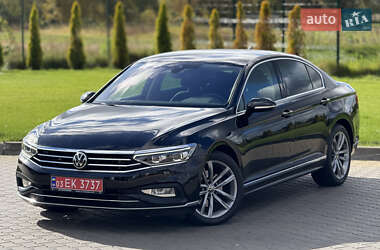 Седан Volkswagen Passat 2020 в 