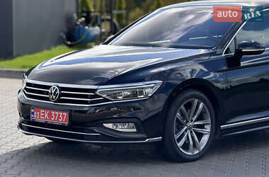 Седан Volkswagen Passat 2020 в 