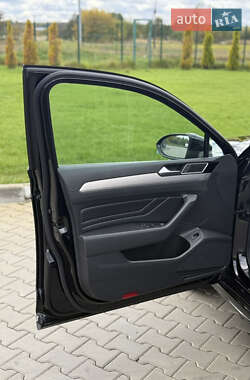 Седан Volkswagen Passat 2020 в 