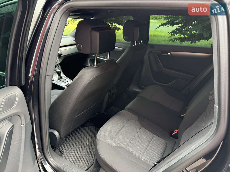 Универсал Volkswagen Passat 2014 в Киеве