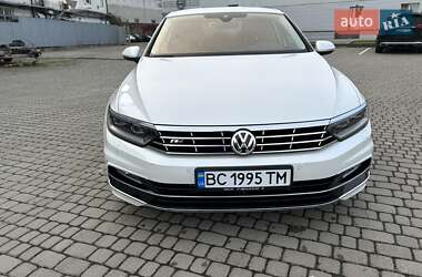 Седан Volkswagen Passat 2018 в Львові