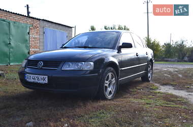 Седан Volkswagen Passat 2000 в 