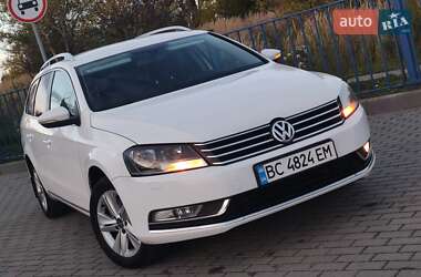 Універсал Volkswagen Passat 2012 в Дрогобичі
