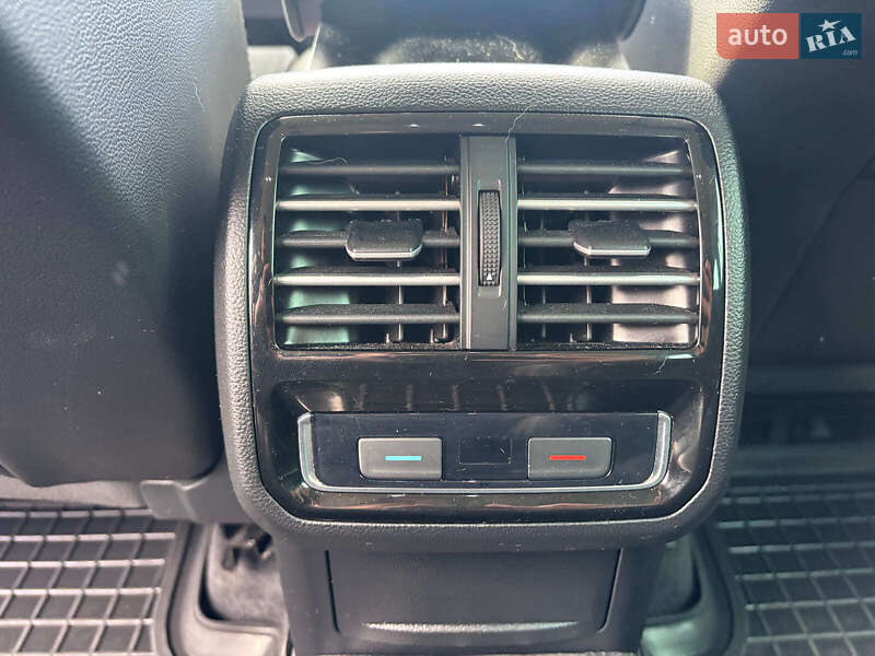 Універсал Volkswagen Passat 2017 в Запоріжжі