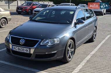 Универсал Volkswagen Passat 2010 в Луцке