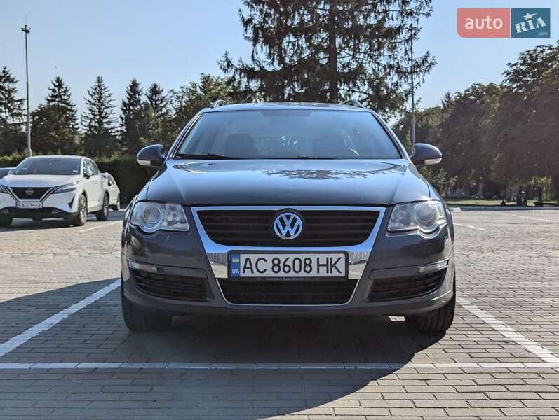 Универсал Volkswagen Passat 2010 в Луцке