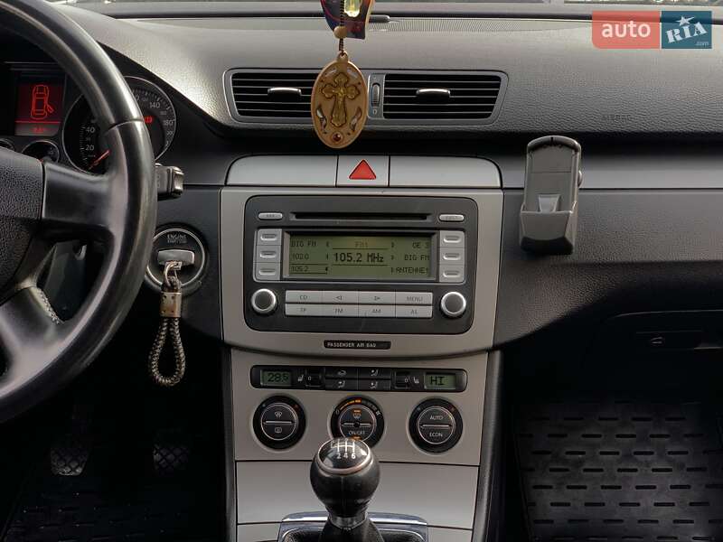 Универсал Volkswagen Passat 2006 в Бердичеве