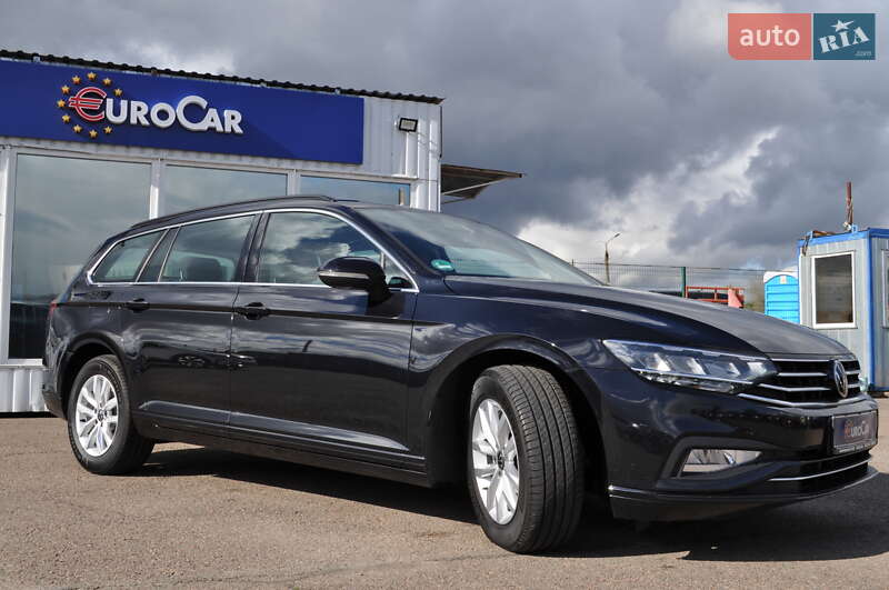 Универсал Volkswagen Passat 2022 в Киеве