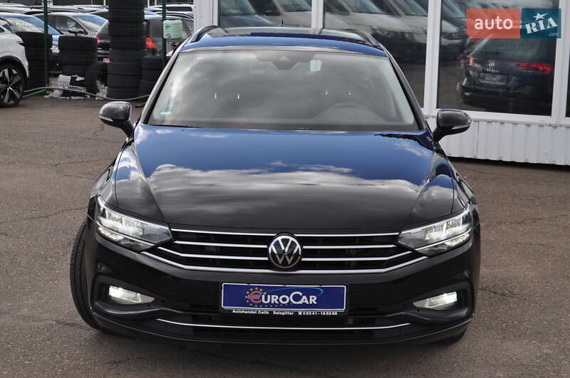 Универсал Volkswagen Passat 2022 в Киеве