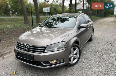 Седан Volkswagen Passat 2011 в Умані