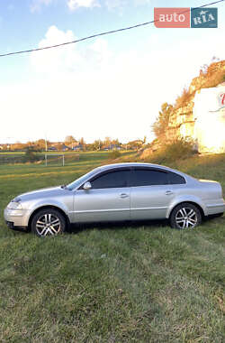 Седан Volkswagen Passat 2004 в Вінниці