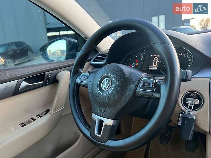 Універсал Volkswagen Passat 2011 в Львові фото 42 Універсал Volkswagen Passat 2011 в Львові