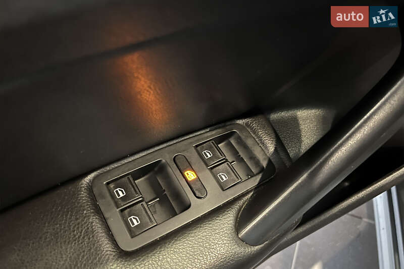 Седан Volkswagen Passat 2015 в Шептицькому