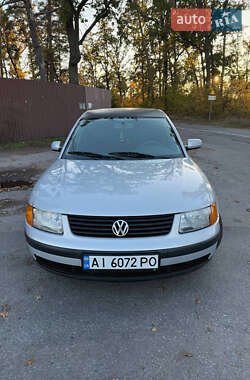 Седан Volkswagen Passat 1997 в Ворзелі