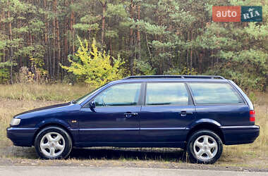 Универсал Volkswagen Passat 1995 в 