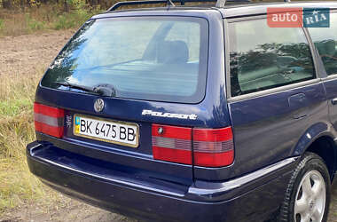 Универсал Volkswagen Passat 1995 в 