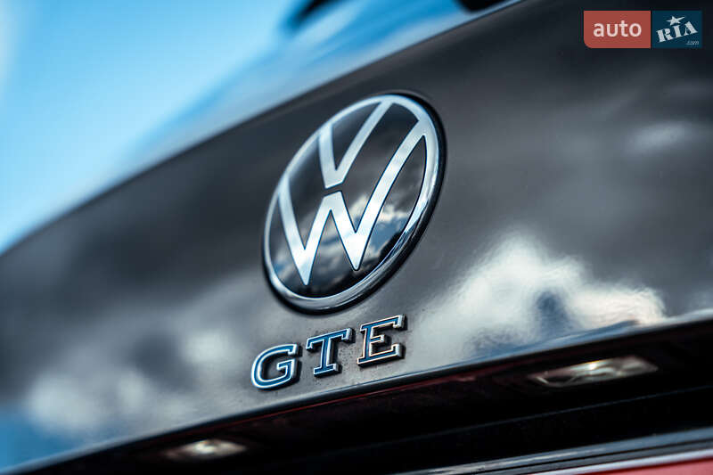 Универсал Volkswagen Passat 2021 в Киеве