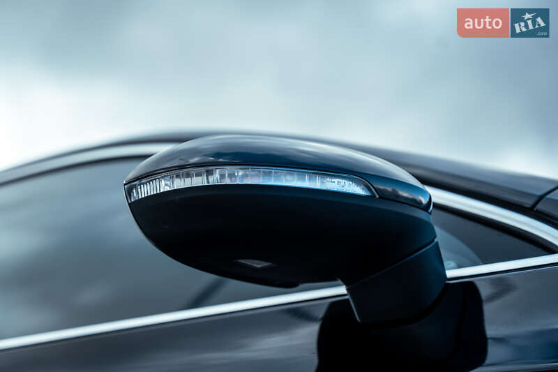 Универсал Volkswagen Passat 2021 в Киеве