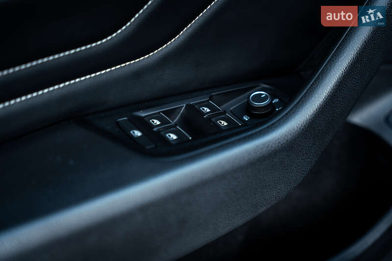 Универсал Volkswagen Passat 2021 в Киеве