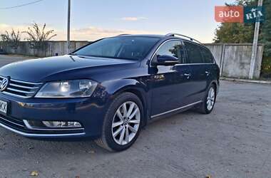 Универсал Volkswagen Passat 2012 в Жмеринке