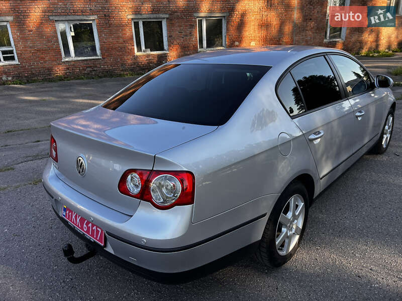 Седан Volkswagen Passat 2006 в Лубнах