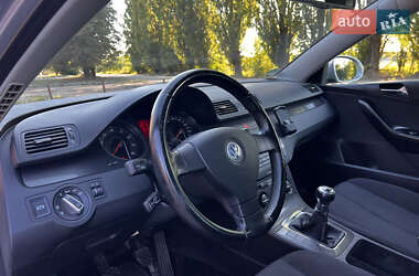 Седан Volkswagen Passat 2006 в 
