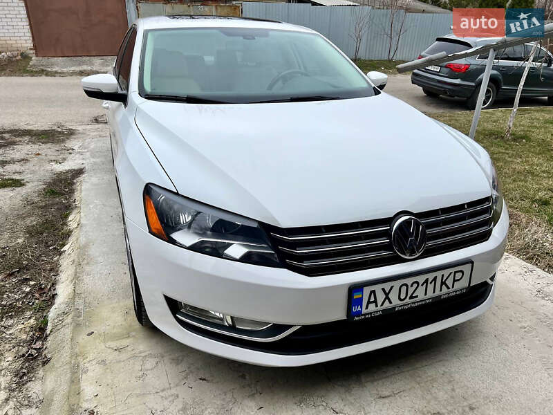 Седан Volkswagen Passat 2012 в Харькове