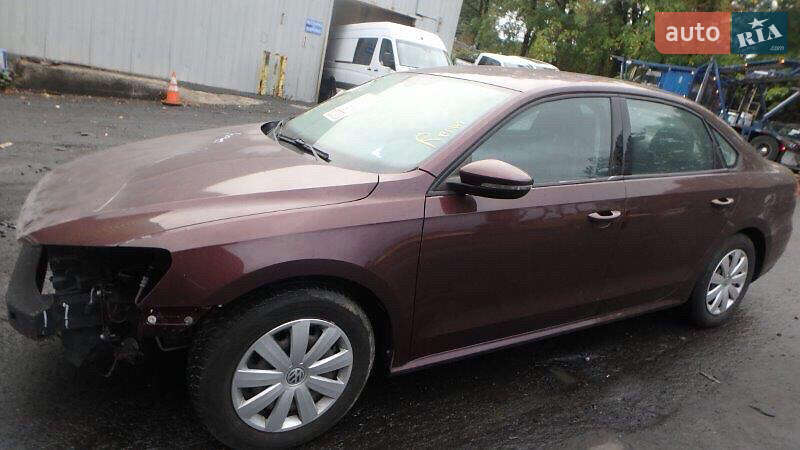 Седан Volkswagen Passat 2012 в Киеве фото 4 Седан Volkswagen Passat 2012 в Киеве