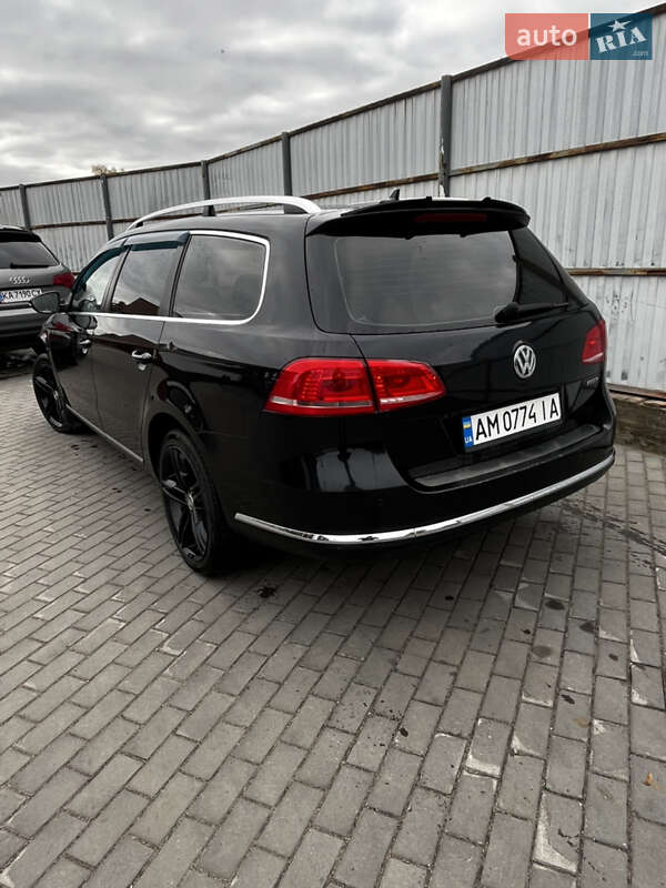 Універсал Volkswagen Passat 2012 в Малині
