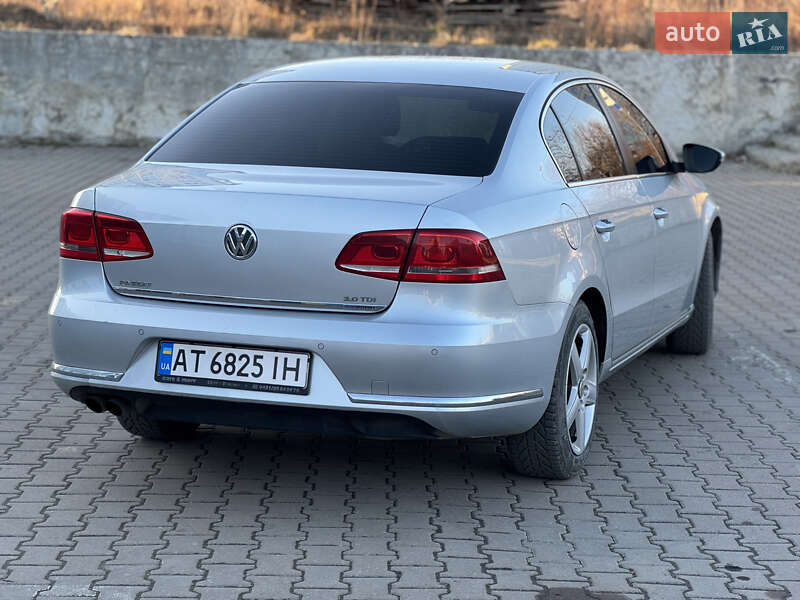 Седан Volkswagen Passat 2012 в Ивано-Франковске