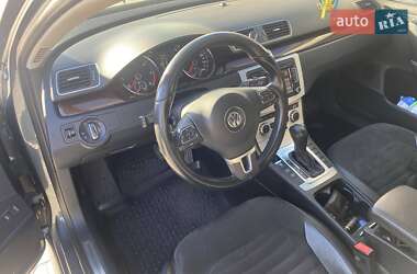 Седан Volkswagen Passat 2013 в 