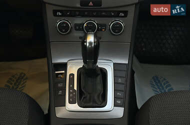 Седан Volkswagen Passat 2013 в 