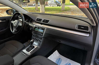 Седан Volkswagen Passat 2013 в 