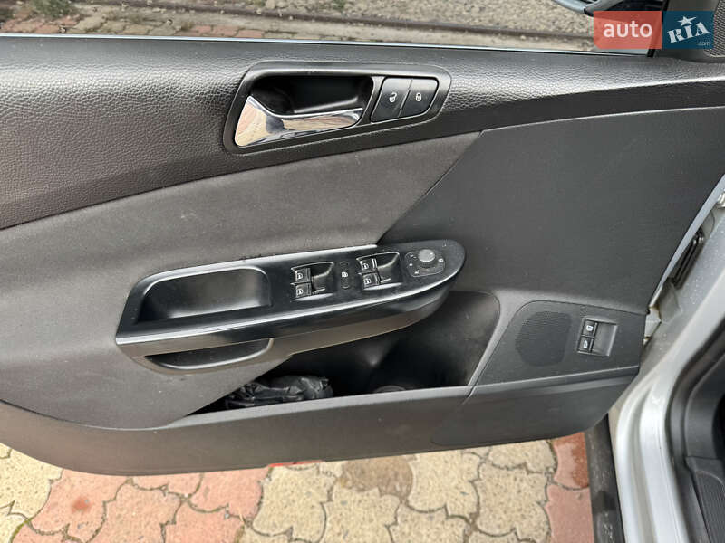Универсал Volkswagen Passat 2006 в Тячеве фото 3 Универсал Volkswagen Passat 2006 в Тячеве