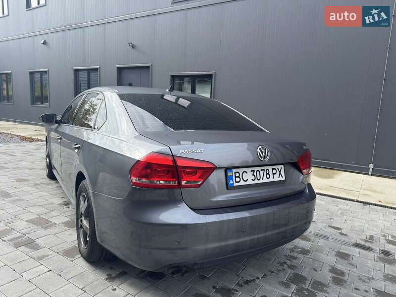Седан Volkswagen Passat 2015 в Луцке
