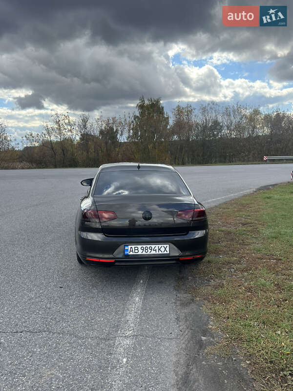 Седан Volkswagen Passat 2016 в Немирове