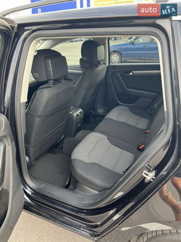 Универсал Volkswagen Passat 2013 в Черкассах