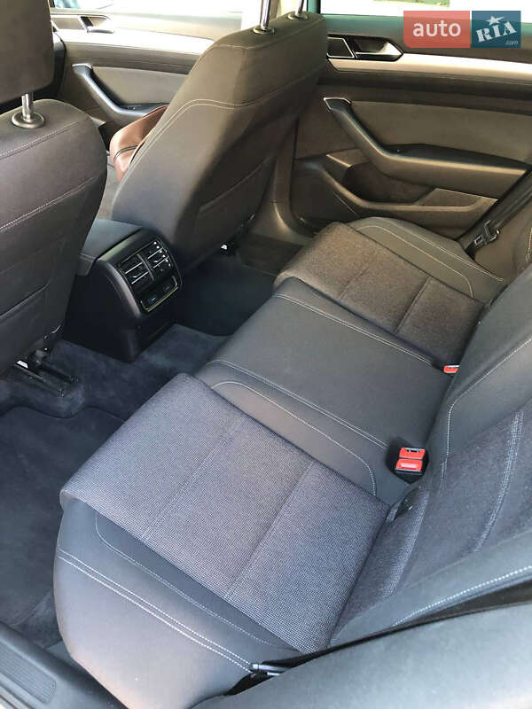 Универсал Volkswagen Passat 2015 в Стрые