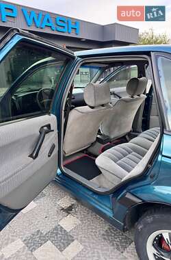 Седан Volkswagen Passat 1991 в 