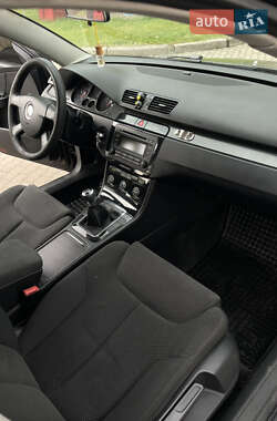 Седан Volkswagen Passat 2006 в 