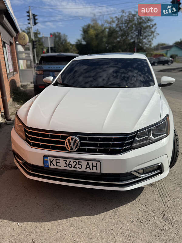 Седан Volkswagen Passat 2017 в Дніпрі