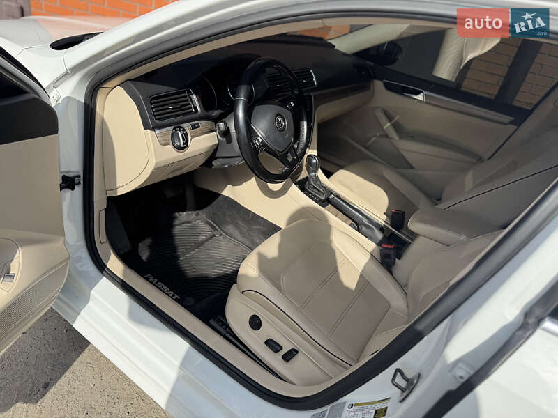 Седан Volkswagen Passat 2017 в Дніпрі
