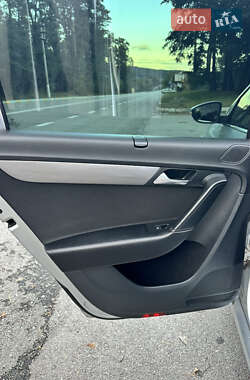 Универсал Volkswagen Passat 2014 в 
