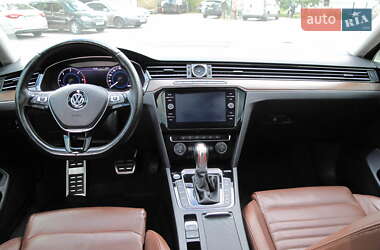 Седан Volkswagen Passat 2018 в 