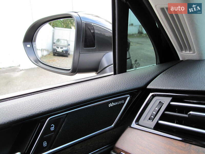 Седан Volkswagen Passat 2018 в Киеве
